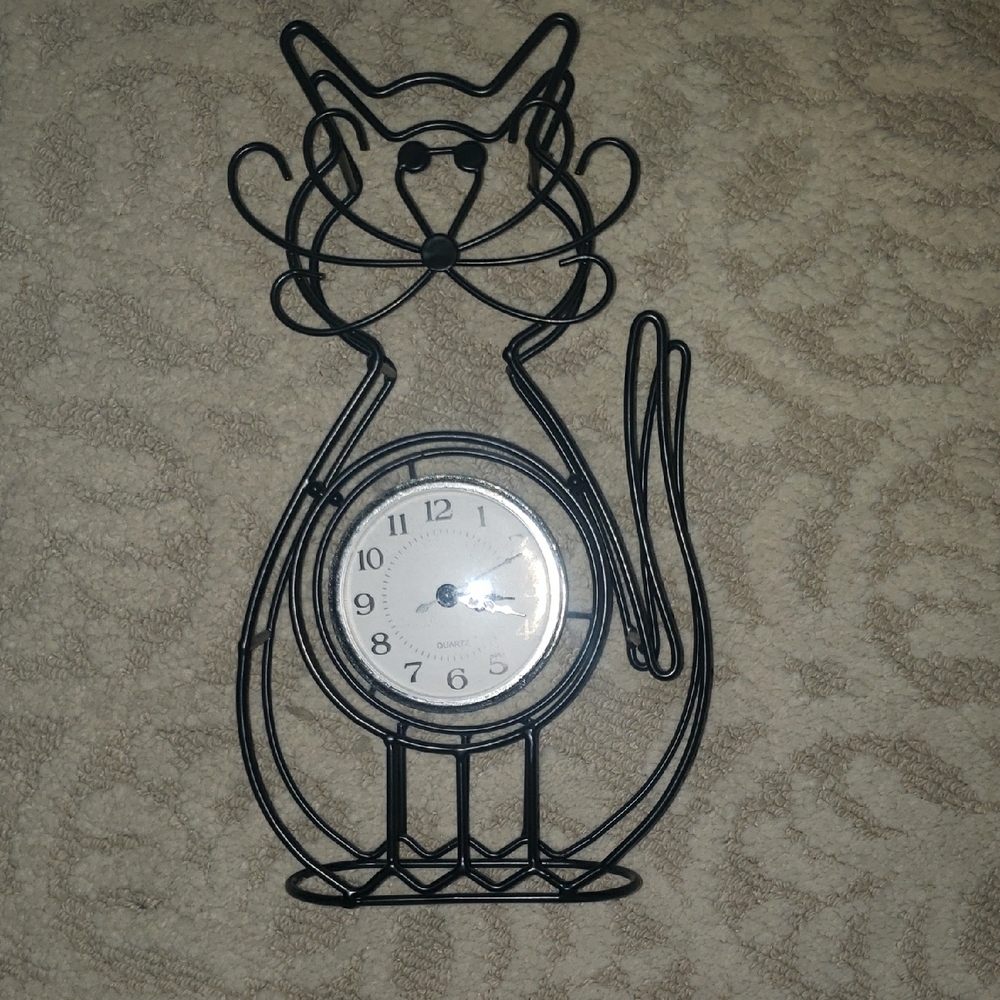 Black and White Cat Wall Clock